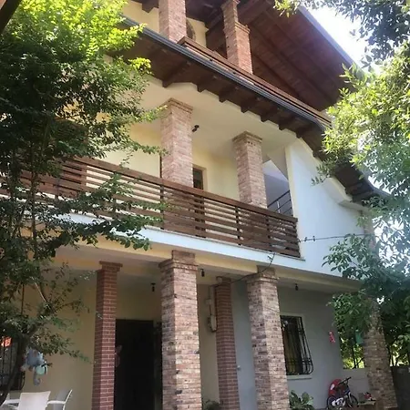 Sara's * Shkodra
