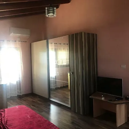 Sara's Villa Shkodër